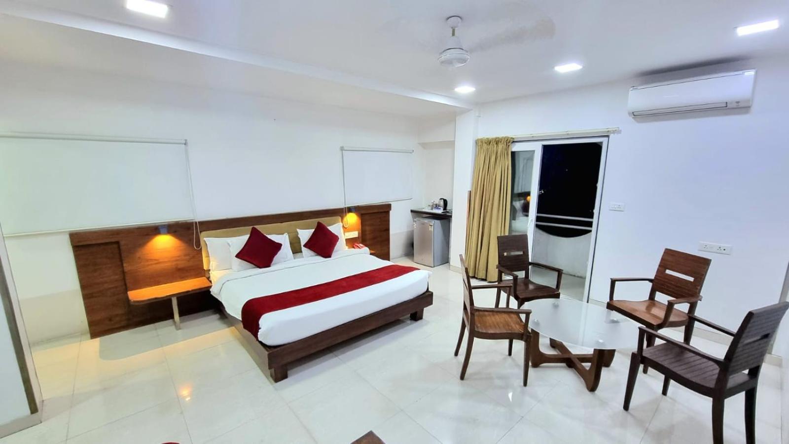 Hotel Raviraj, Chhatrapati Sambhaji Nagar 아우랑가바드 외부 사진