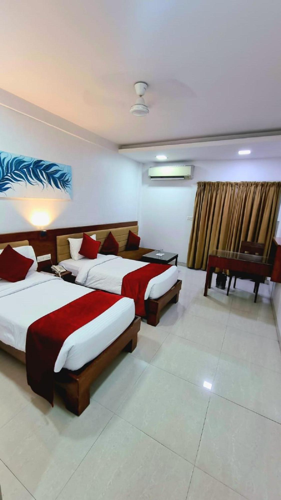 Hotel Raviraj, Chhatrapati Sambhaji Nagar 아우랑가바드 외부 사진