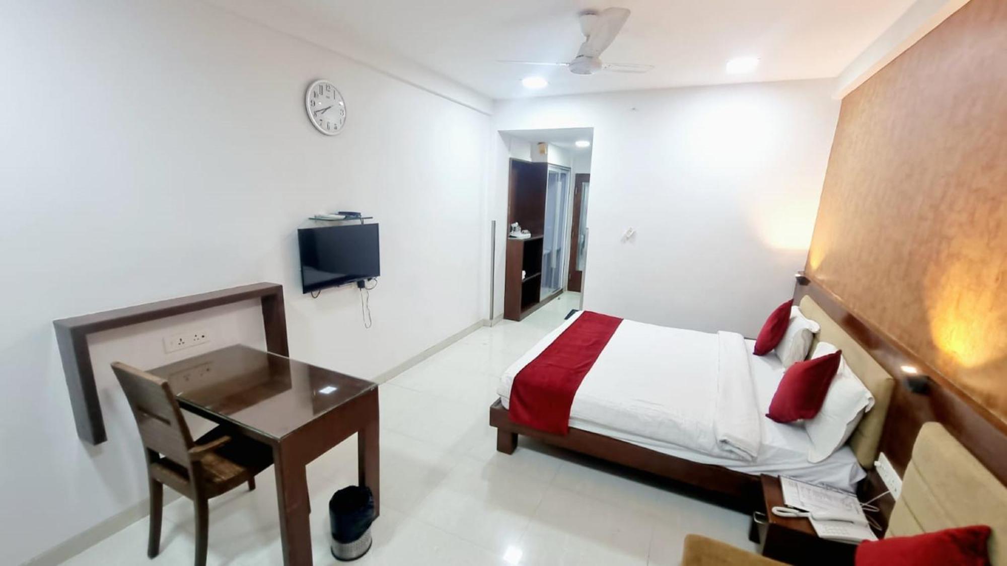 Hotel Raviraj, Chhatrapati Sambhaji Nagar 아우랑가바드 외부 사진