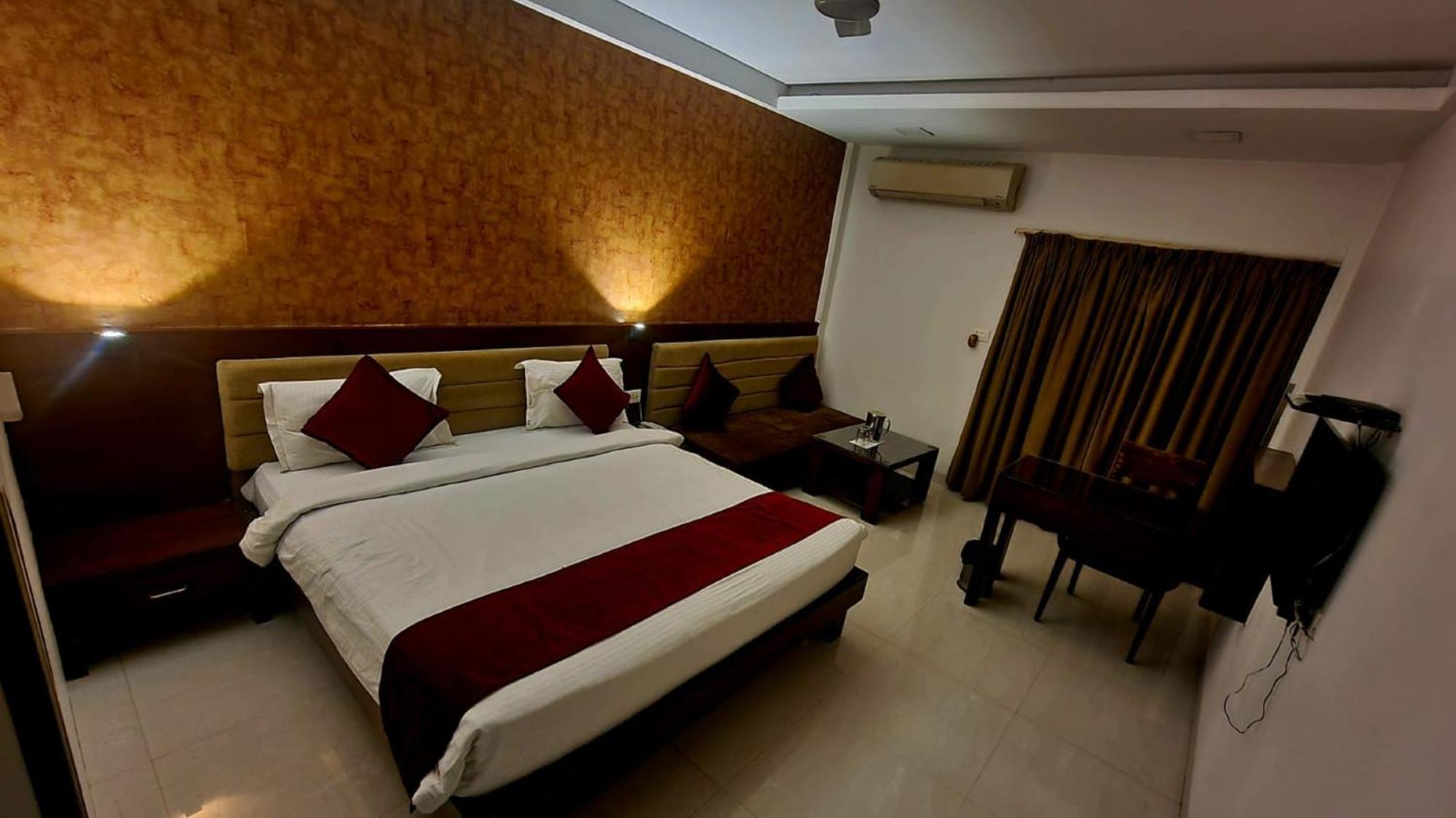 Hotel Raviraj, Chhatrapati Sambhaji Nagar 아우랑가바드 외부 사진