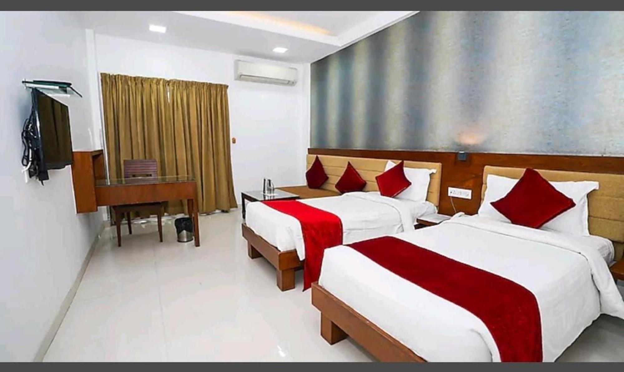 Hotel Raviraj, Chhatrapati Sambhaji Nagar 아우랑가바드 외부 사진